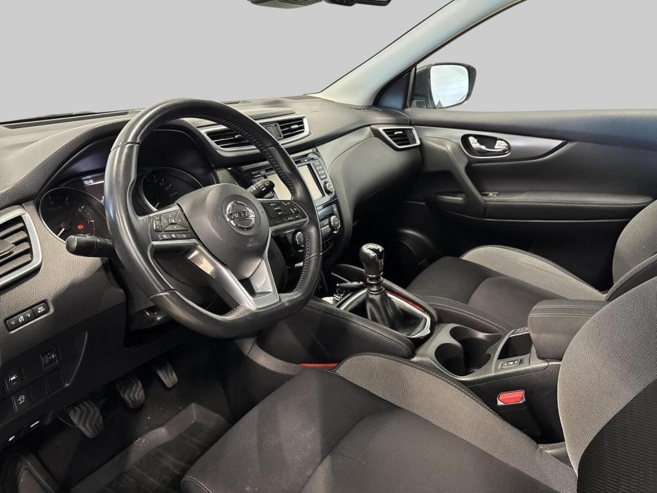 NISSAN Qashqai 2018