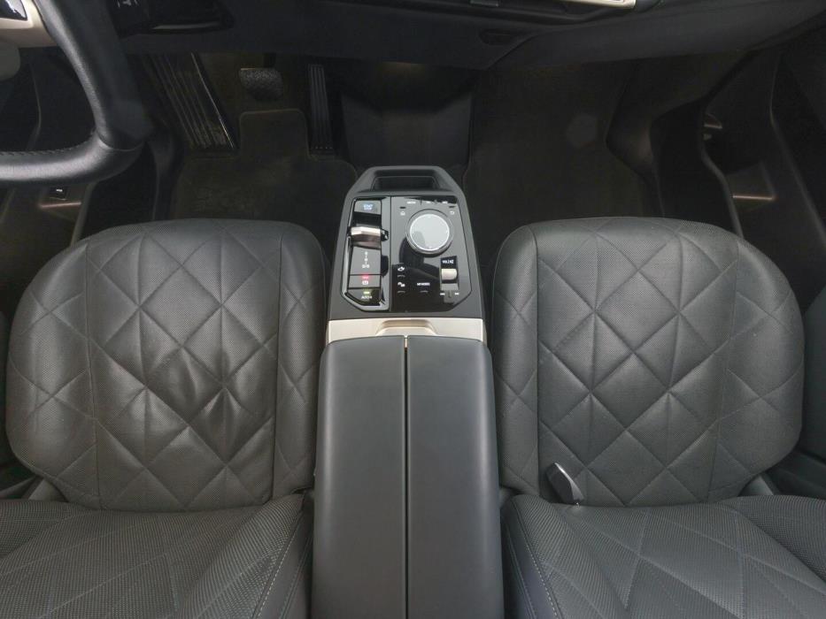 BMW IX 2022