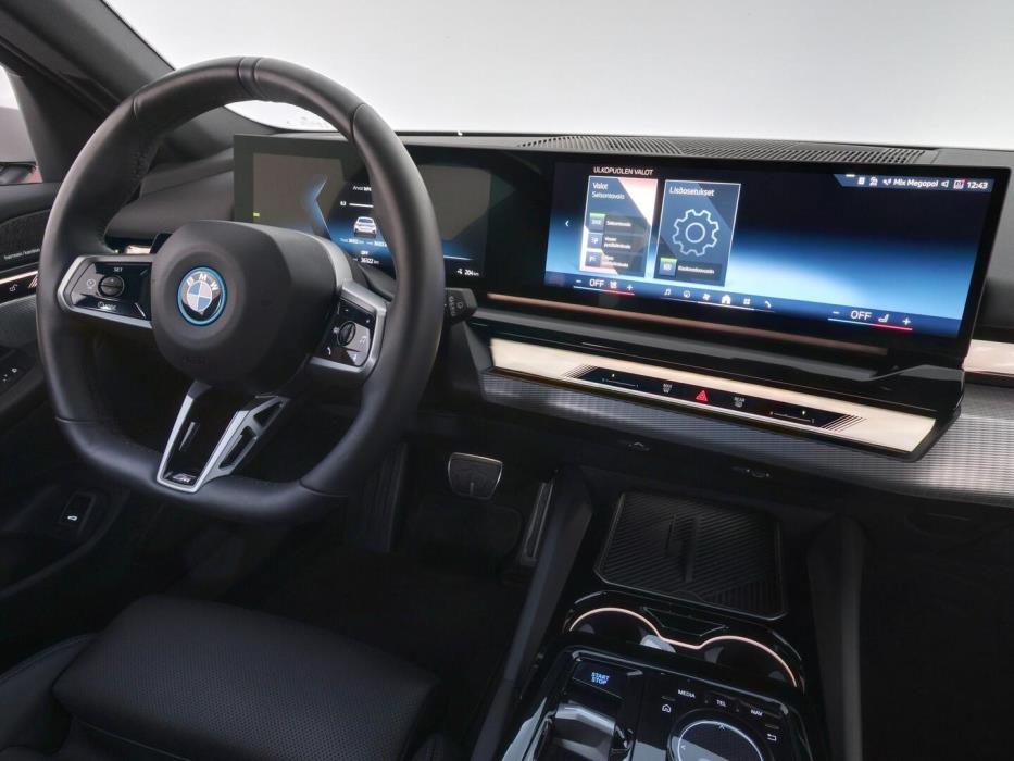 BMW I5 2025