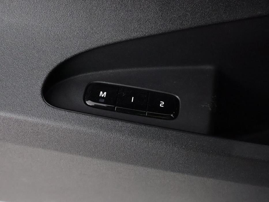 POLESTAR 2 2023