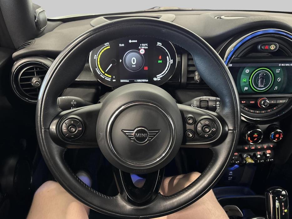 MINI Hatchback 2021