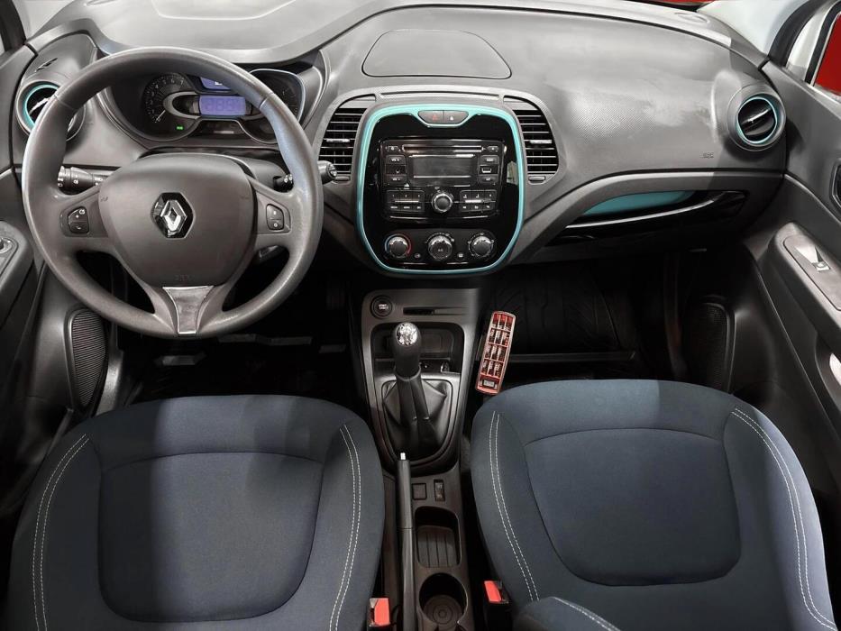 RENAULT Captur 2016