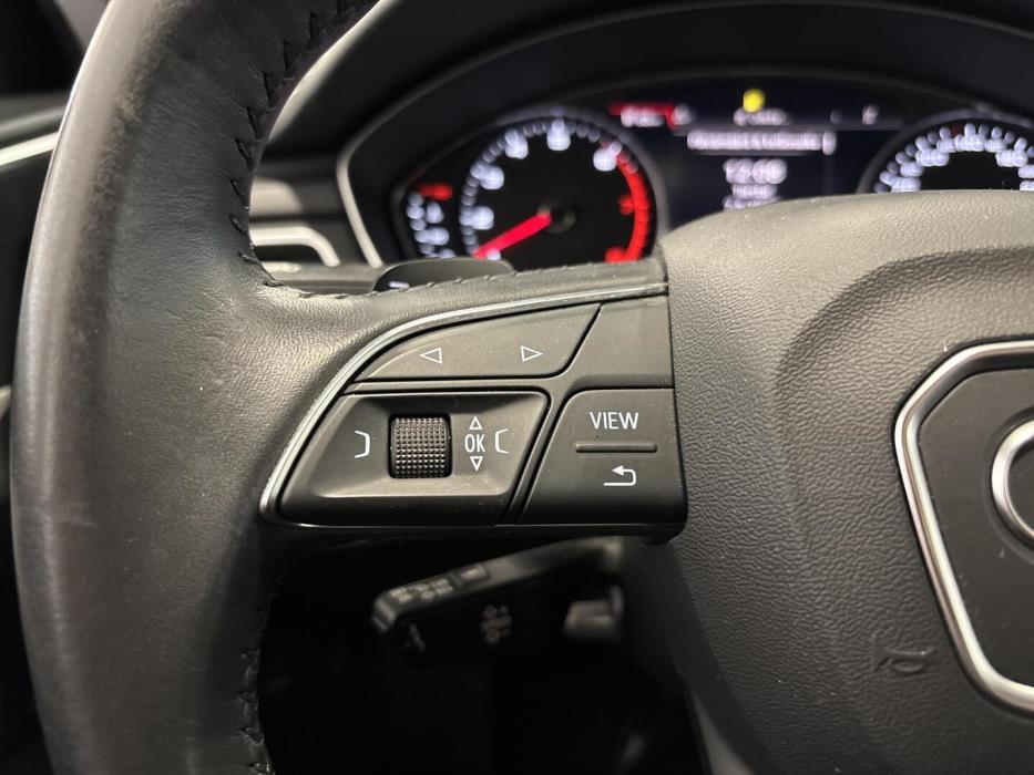 AUDI A4 2019