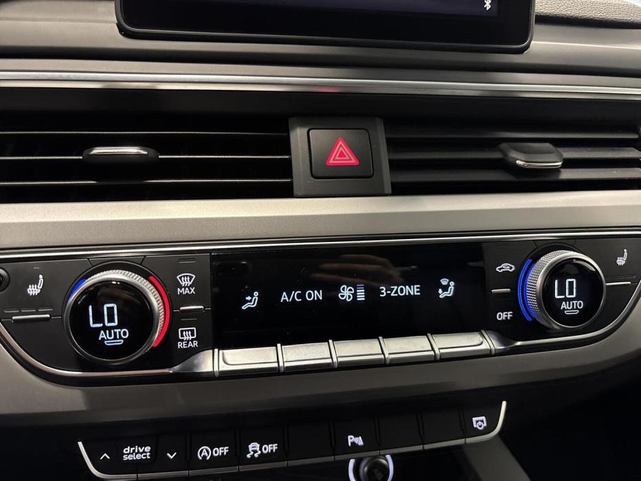 AUDI A4 2019