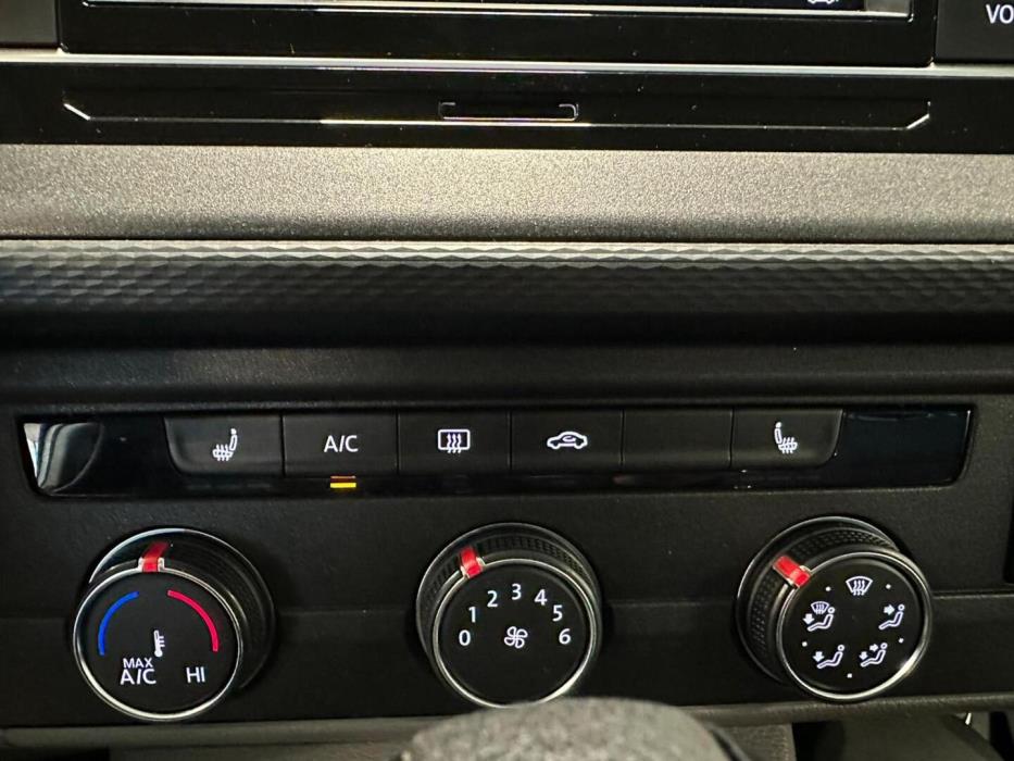 VOLKSWAGEN Transporter 2022
