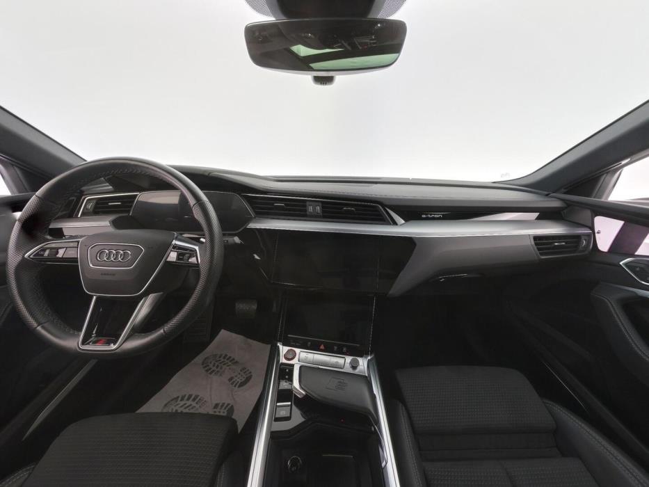 AUDI E-TRON 2023