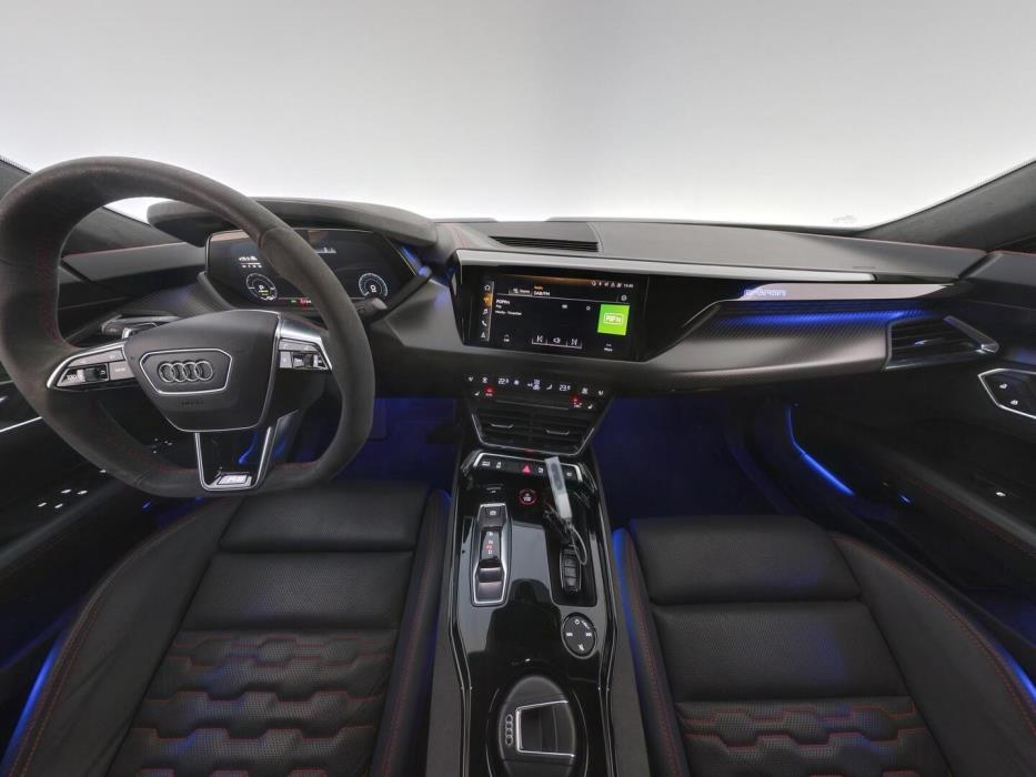 AUDI E-TRON GT RS 2022