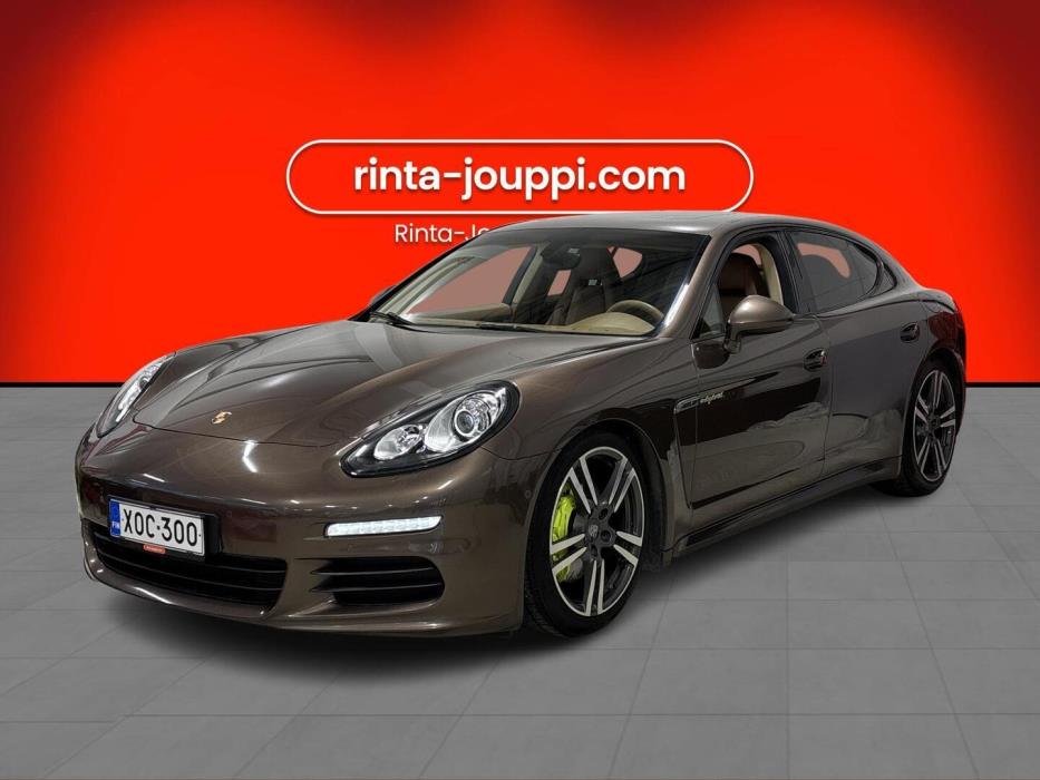 PORSCHE Panamera 2015