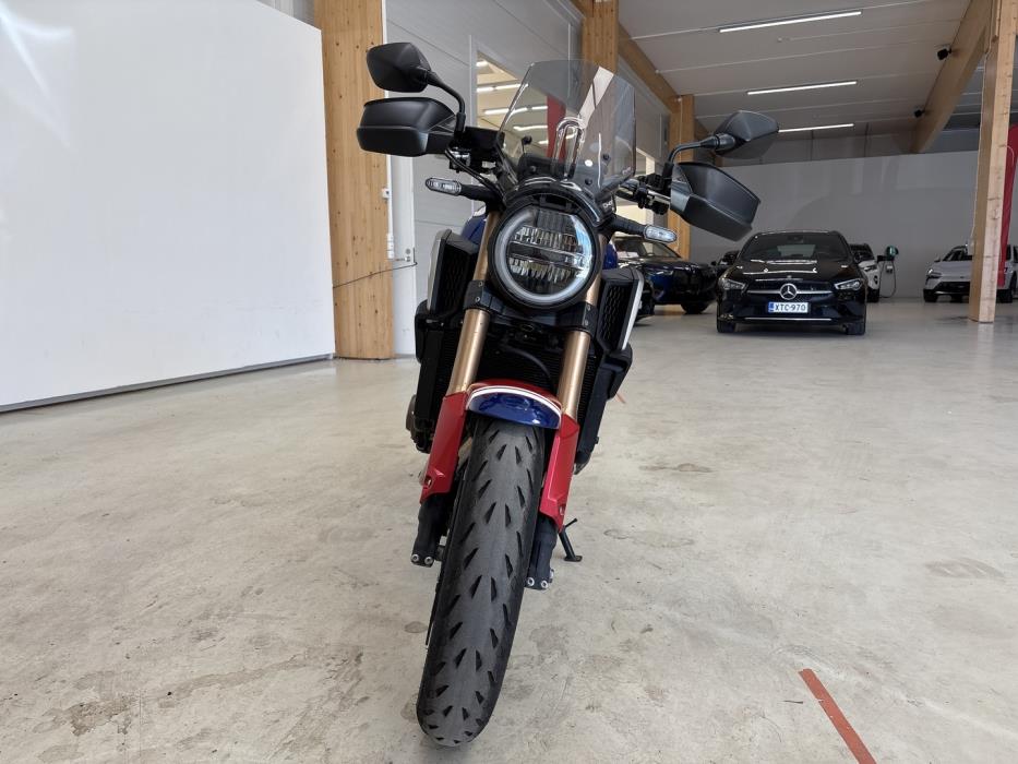 HONDA CB 2021