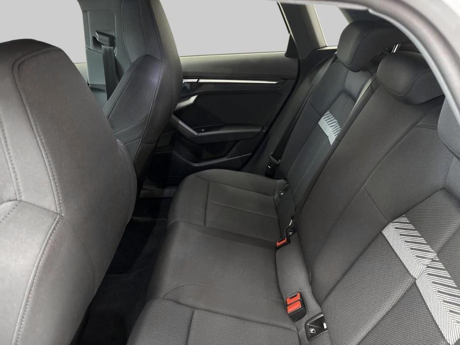 AUDI A3 2025