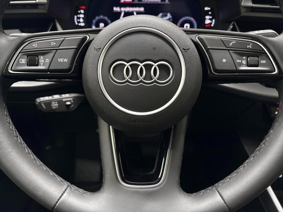 AUDI A3 2025