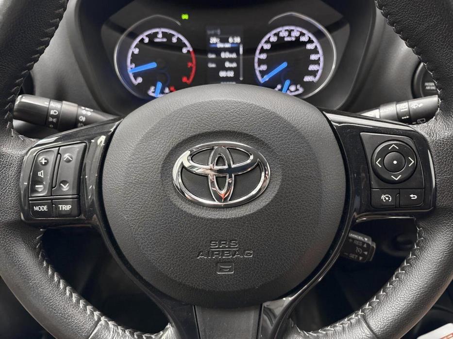 TOYOTA YARIS 2020