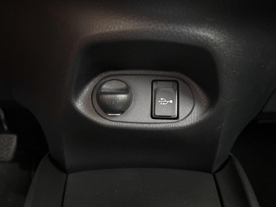 TOYOTA YARIS 2020