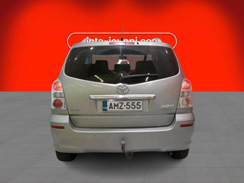 TOYOTA Corolla Verso 2009