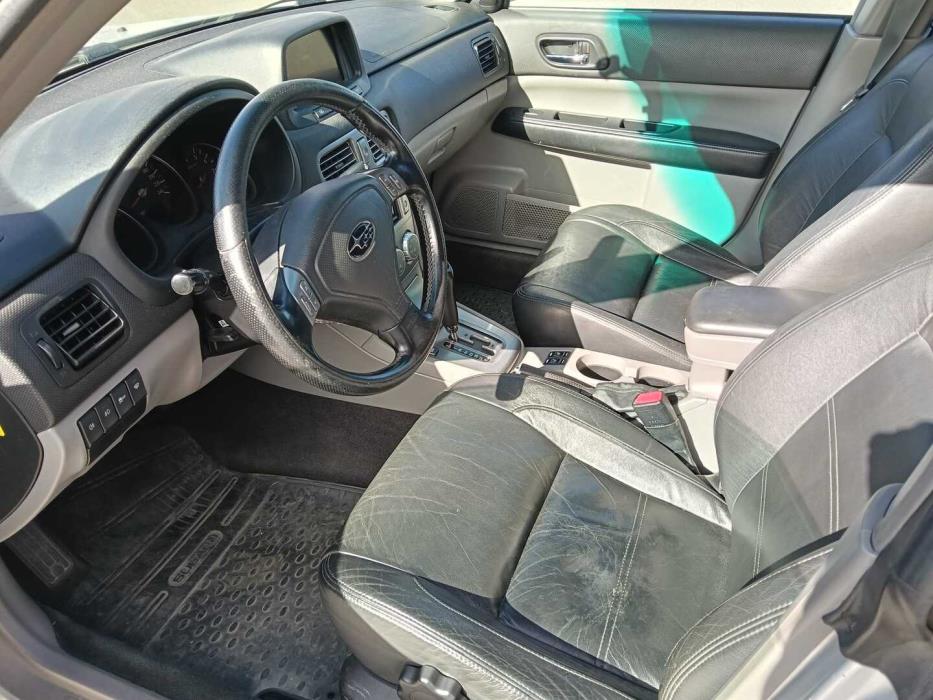 SUBARU Forester 2006