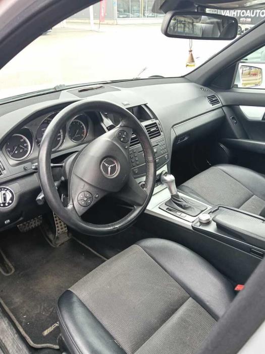 MERCEDES-BENZ C 2009