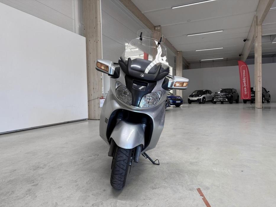 SUZUKI AN 2004