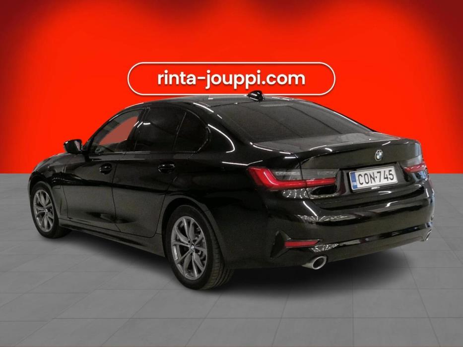BMW 330 2020