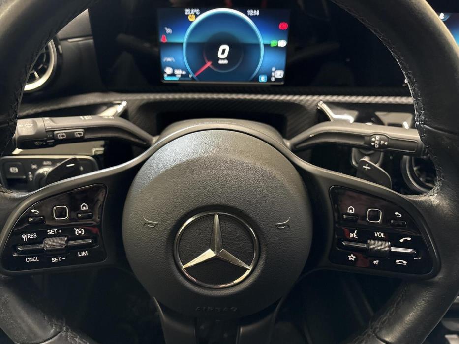 MERCEDES-BENZ A 2020