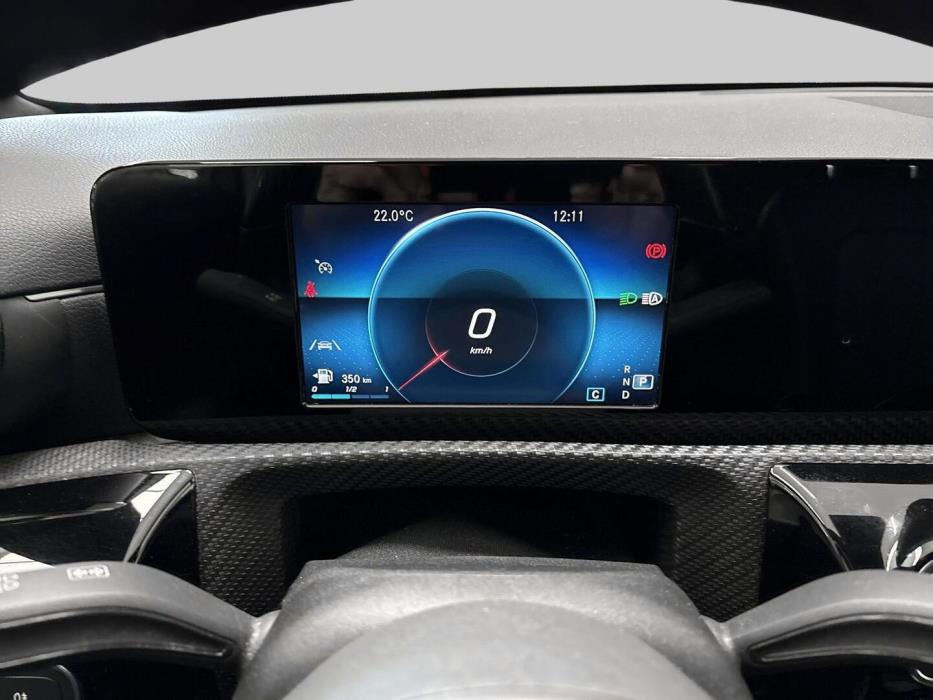 MERCEDES-BENZ A 2020