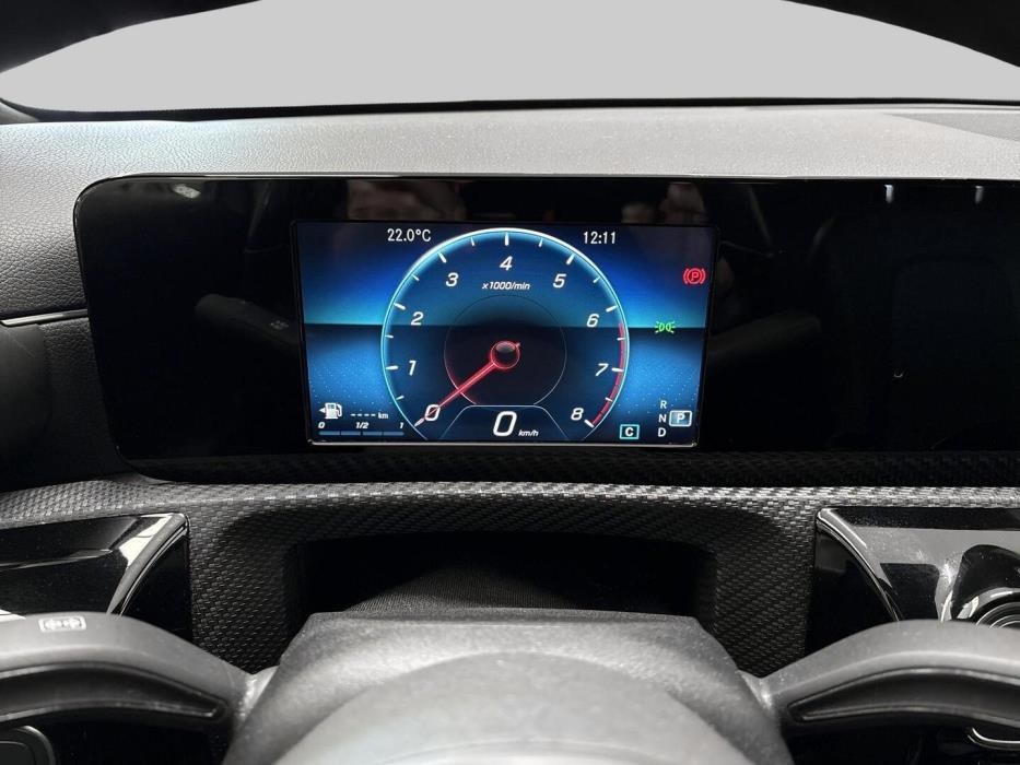 MERCEDES-BENZ A 2020