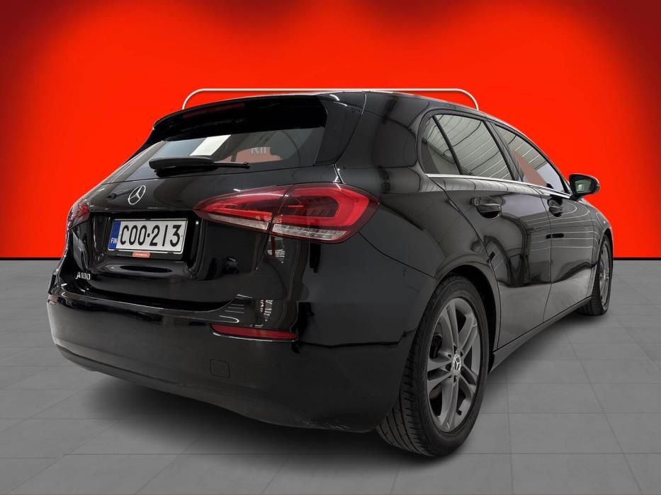 MERCEDES-BENZ A 2020