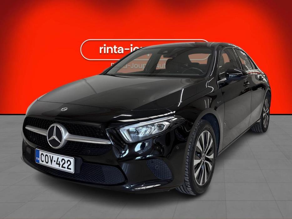 MERCEDES-BENZ A 2020