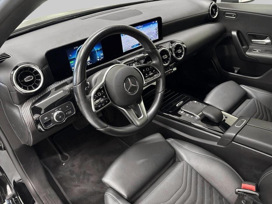 MERCEDES-BENZ A 2020