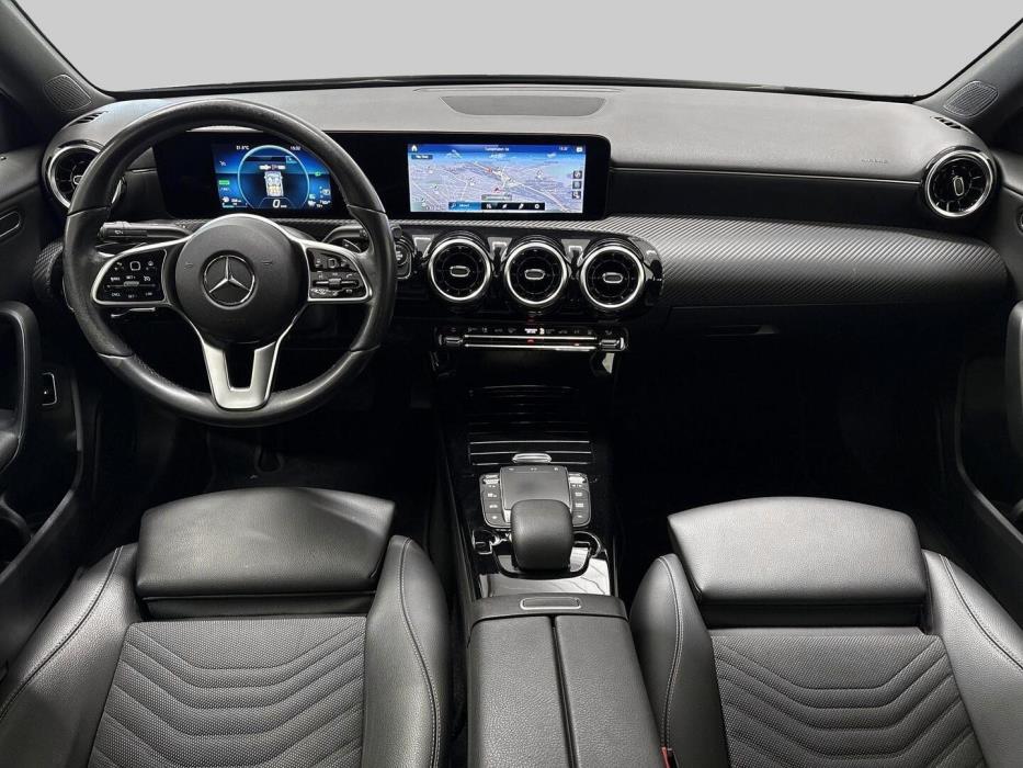 MERCEDES-BENZ A 2020