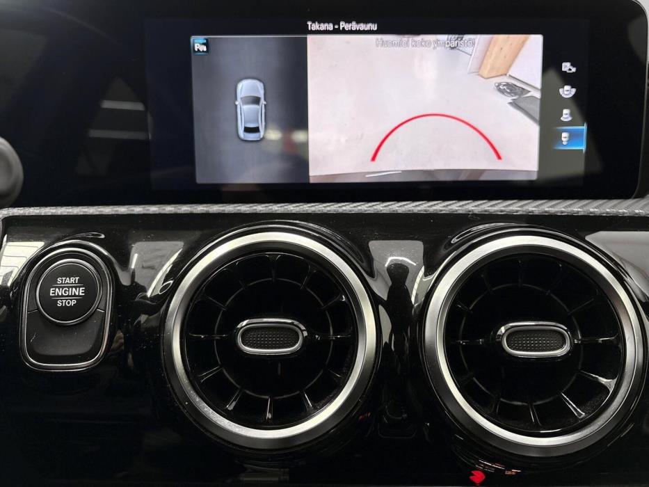 MERCEDES-BENZ A 2020