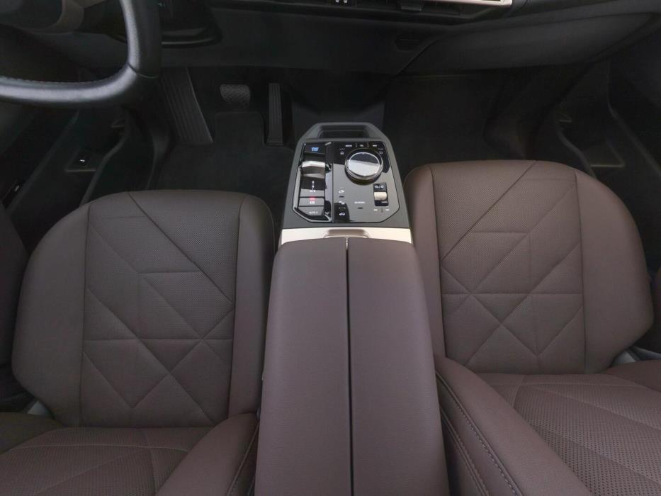 BMW IX 2023