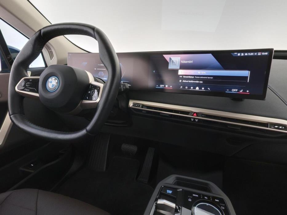 BMW IX 2023