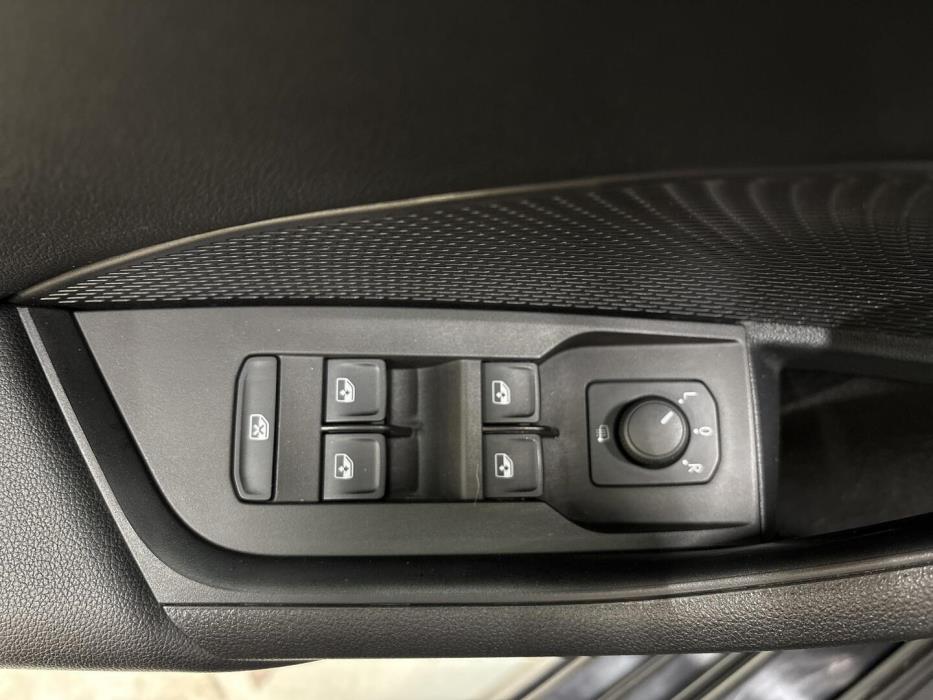SKODA Octavia 2023
