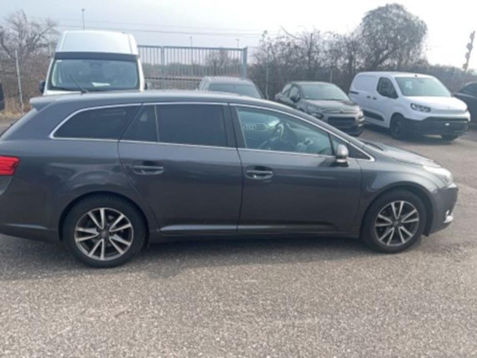 TOYOTA AVENSIS 2014