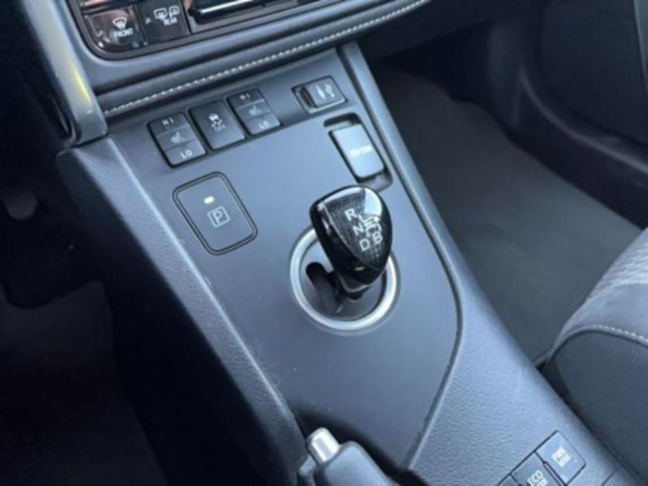 TOYOTA AURIS 2017