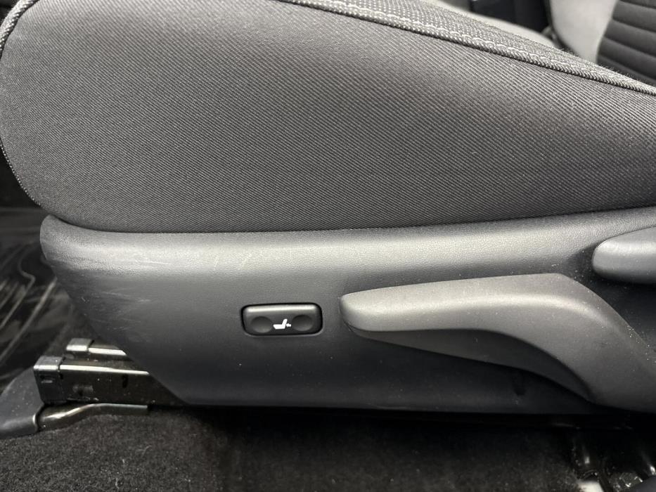 TOYOTA AURIS 2019