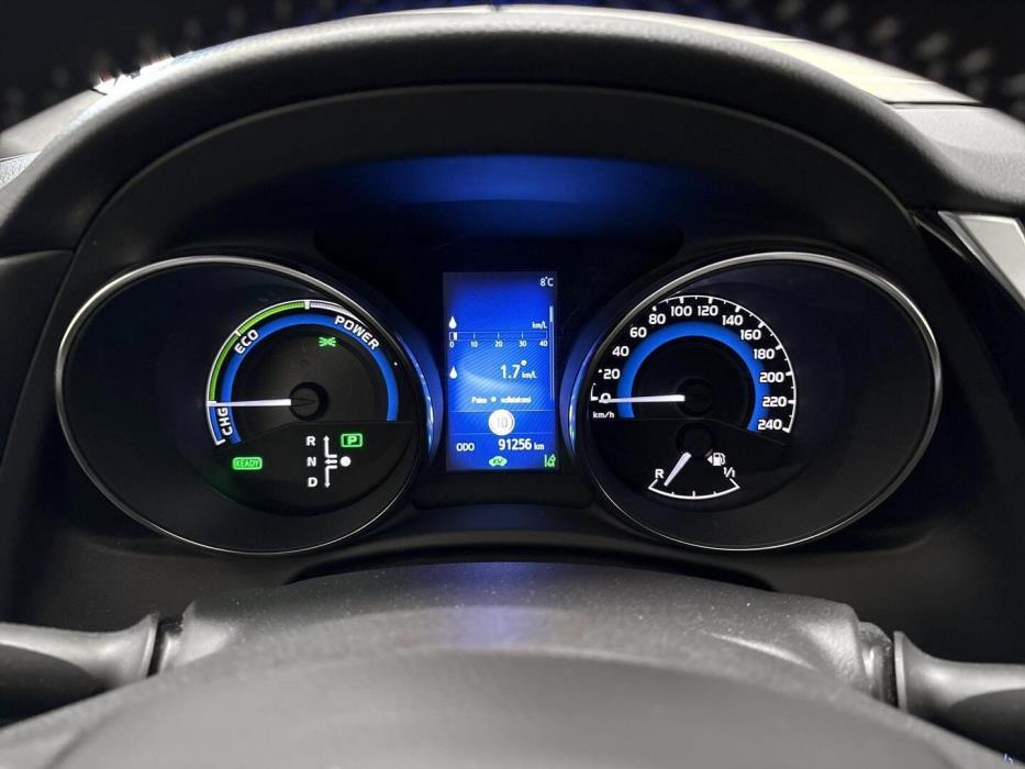 TOYOTA AURIS 2019