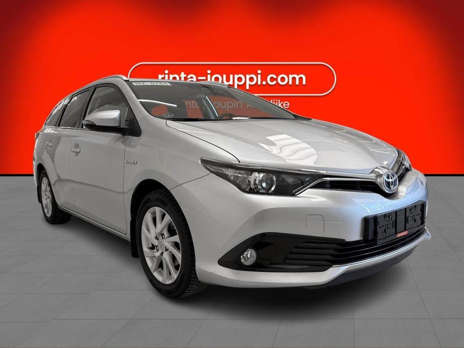 TOYOTA AURIS 2019