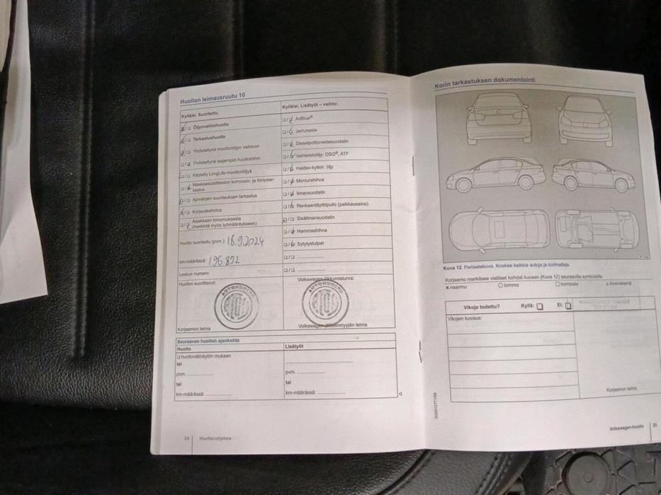 VOLKSWAGEN Touareg 2015