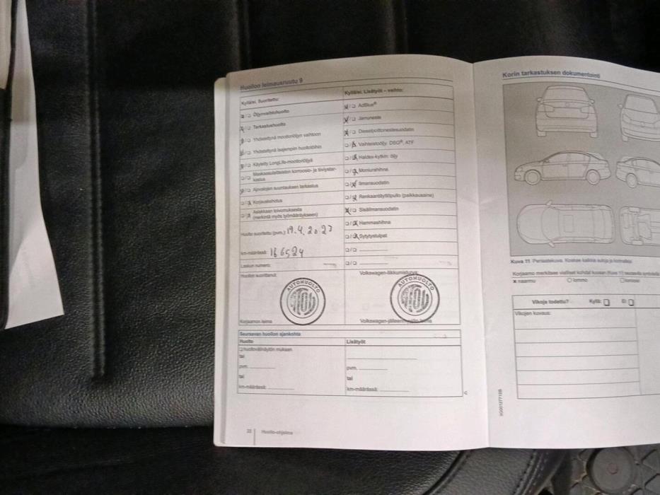 VOLKSWAGEN Touareg 2015