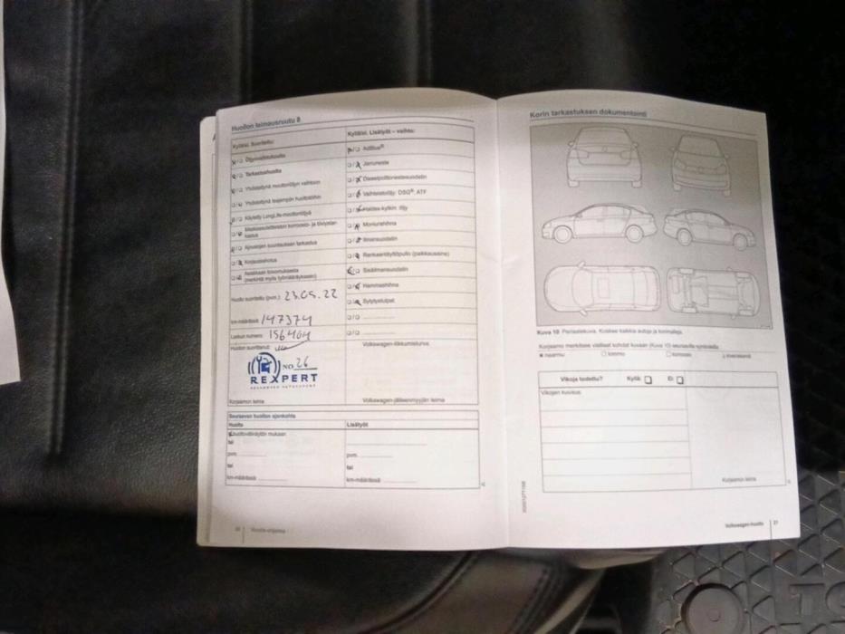 VOLKSWAGEN Touareg 2015