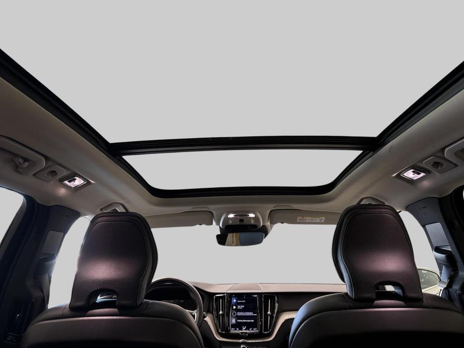 VOLVO XC60 2021
