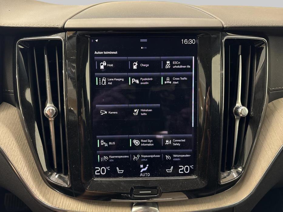 VOLVO XC60 2021