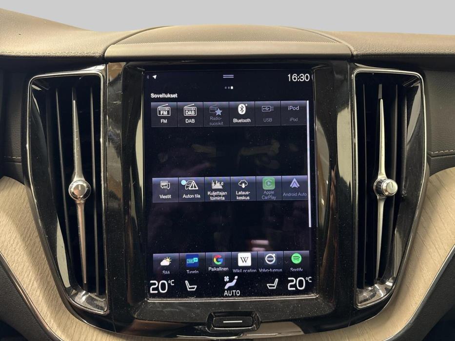 VOLVO XC60 2021