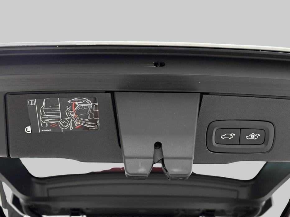 VOLVO XC60 2021