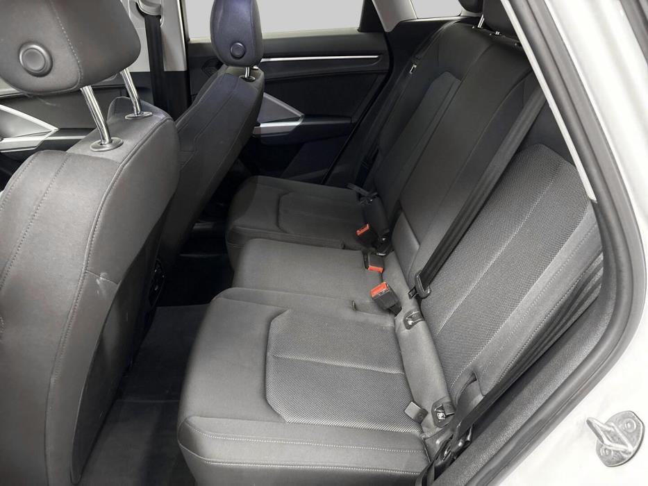 AUDI Q3 2021
