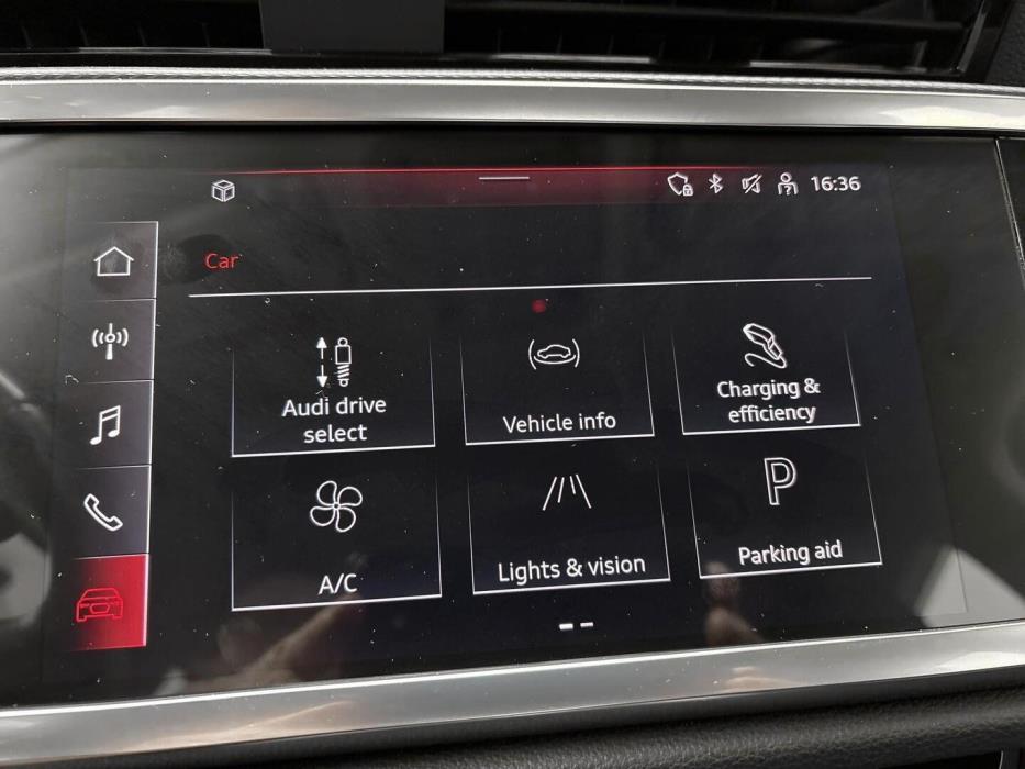 AUDI Q3 2021