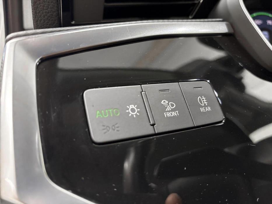 AUDI Q3 2021