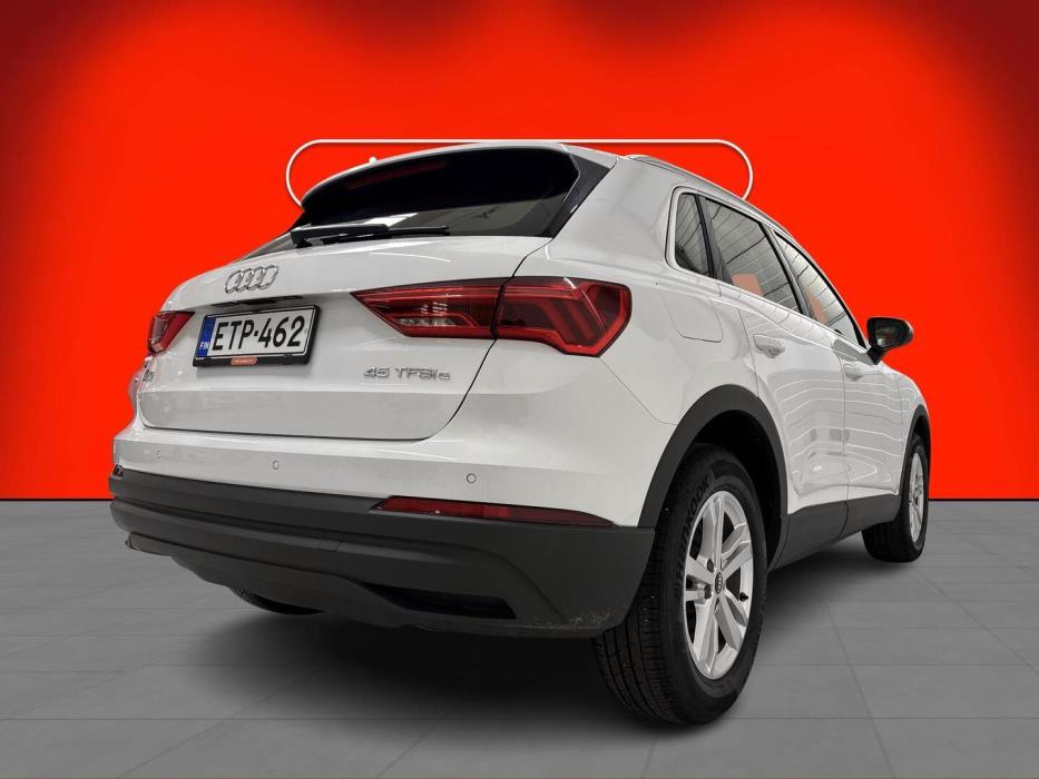 AUDI Q3 2021