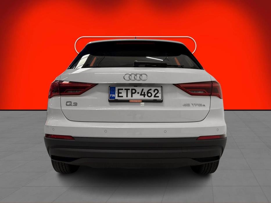 AUDI Q3 2021